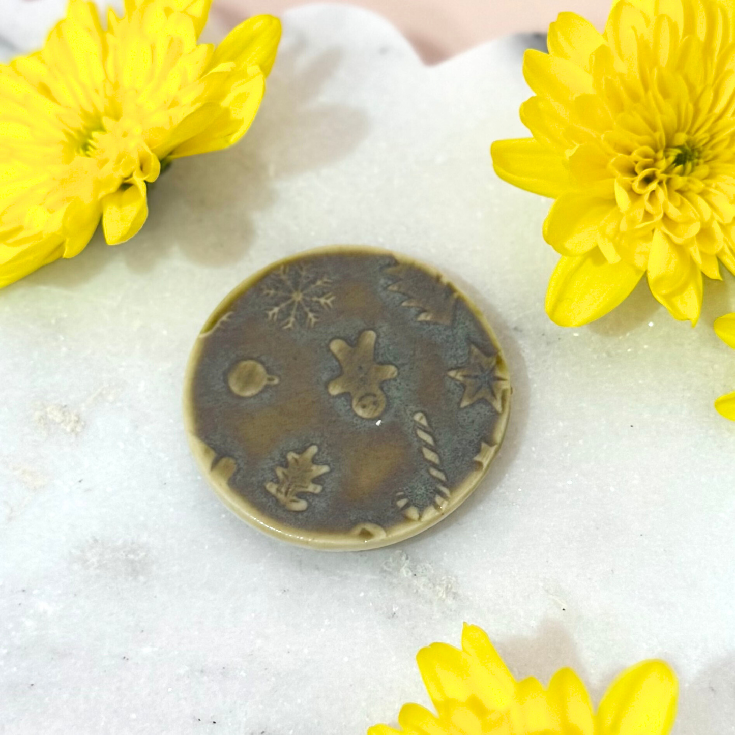 Magnets_A little antique Christmas magnet