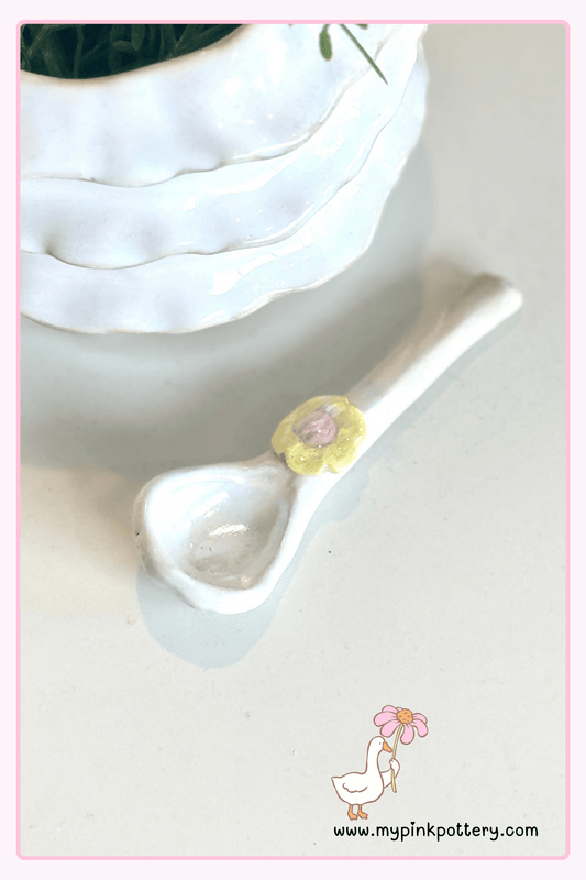 Daisy Organic Stoneware Spoon