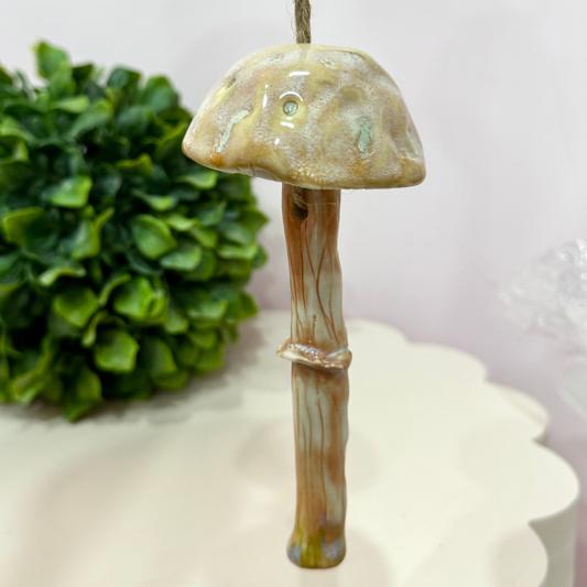 Wind Chimes_ Peach Hanging much chime