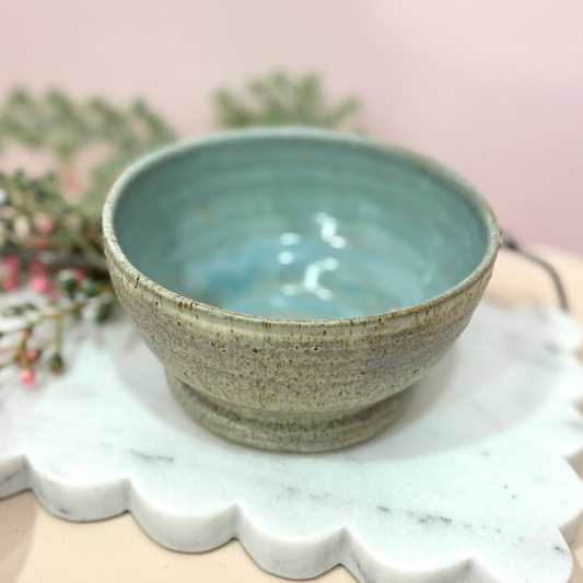 Robins speckled egg breakfast bowl