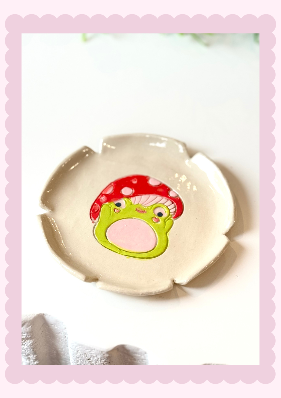 Frog mushie dish