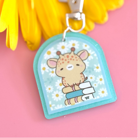 Giraffe Reader Arch_Shaped keychains (Copy)
