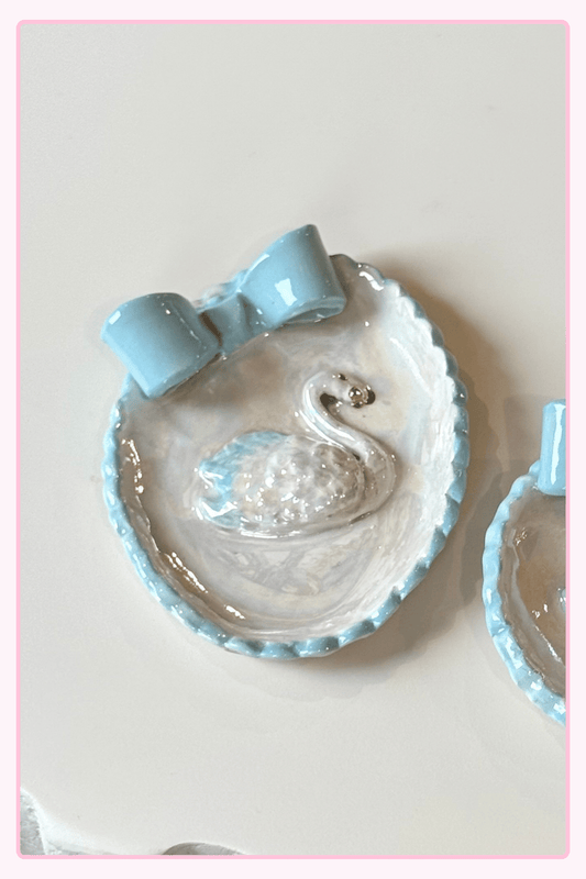 Swan Pond_Oval Trinket tray